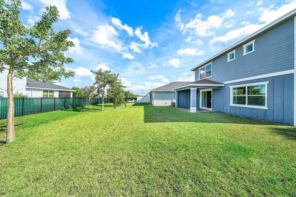 19779 Rugged Trunk Trail The Acreage FL 33470