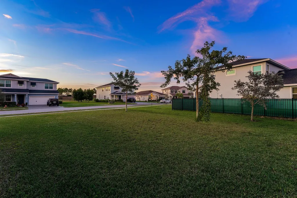 19779 Rugged Trunk Trail The Acreage FL 33470