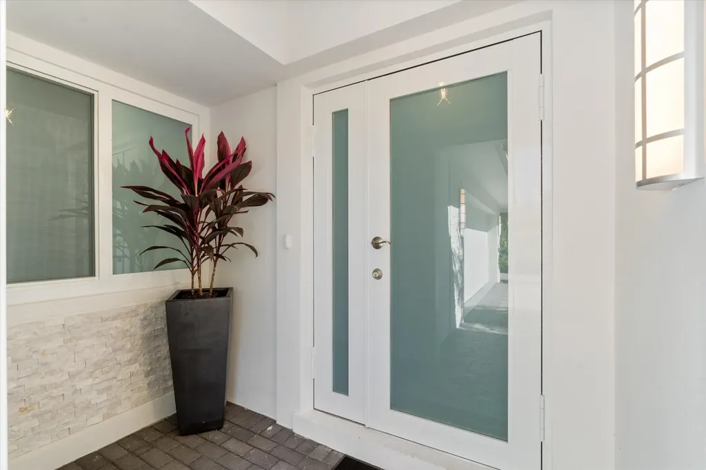 17036 Bay Street Jupiter FL 33477