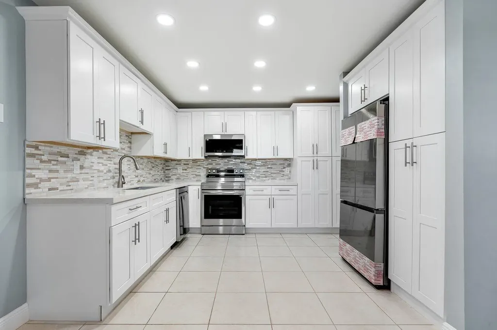 1740 NW 19th Terrace Delray Beach FL 33445