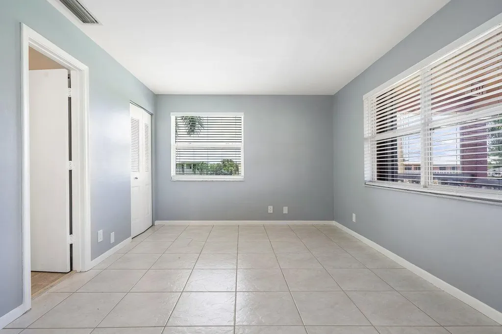 1740 NW 19th Terrace Delray Beach FL 33445