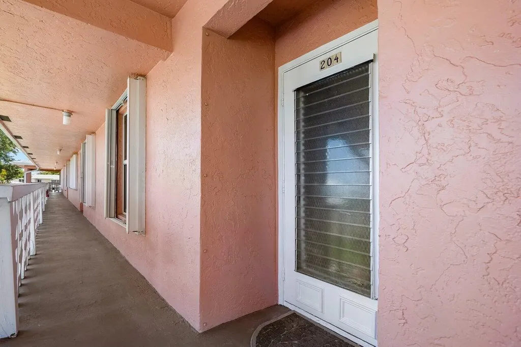 1740 NW 19th Terrace Delray Beach FL 33445