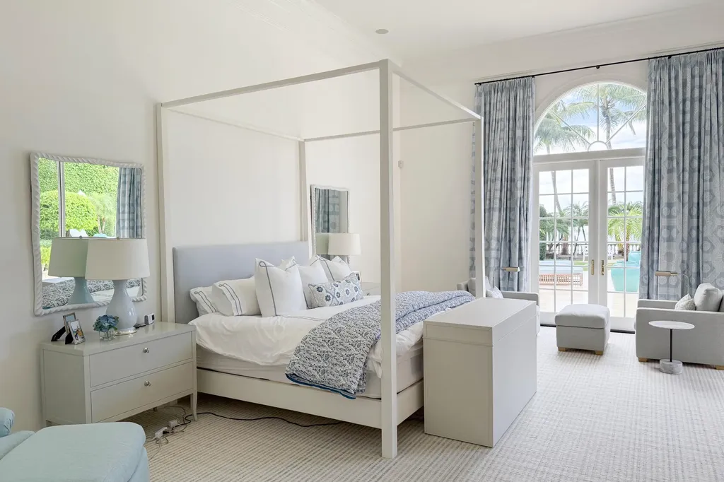 1494 N Lake Way Palm Beach FL 33480