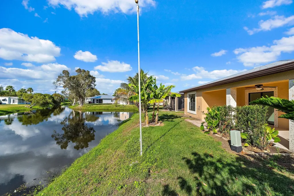 3 S Granada Lane Port St Lucie FL 34952