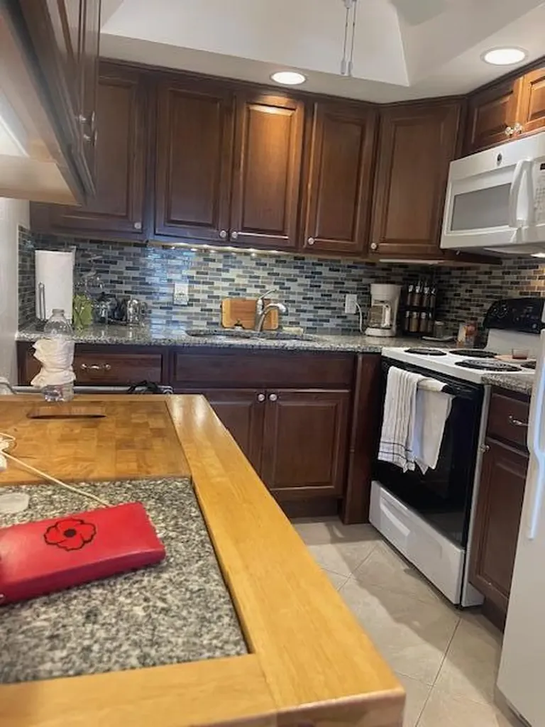 34 Hastings C West Palm Beach FL 33417