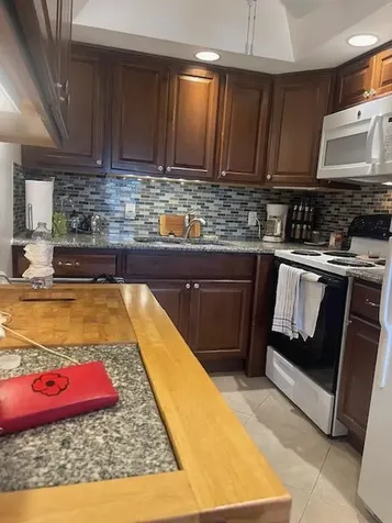 34 Hastings C West Palm Beach FL 33417