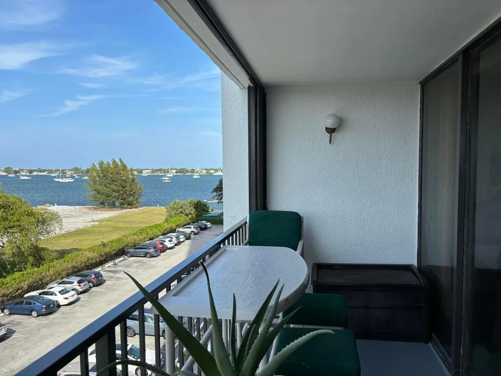 5600 N Flagler Drive West Palm Beach FL 33407