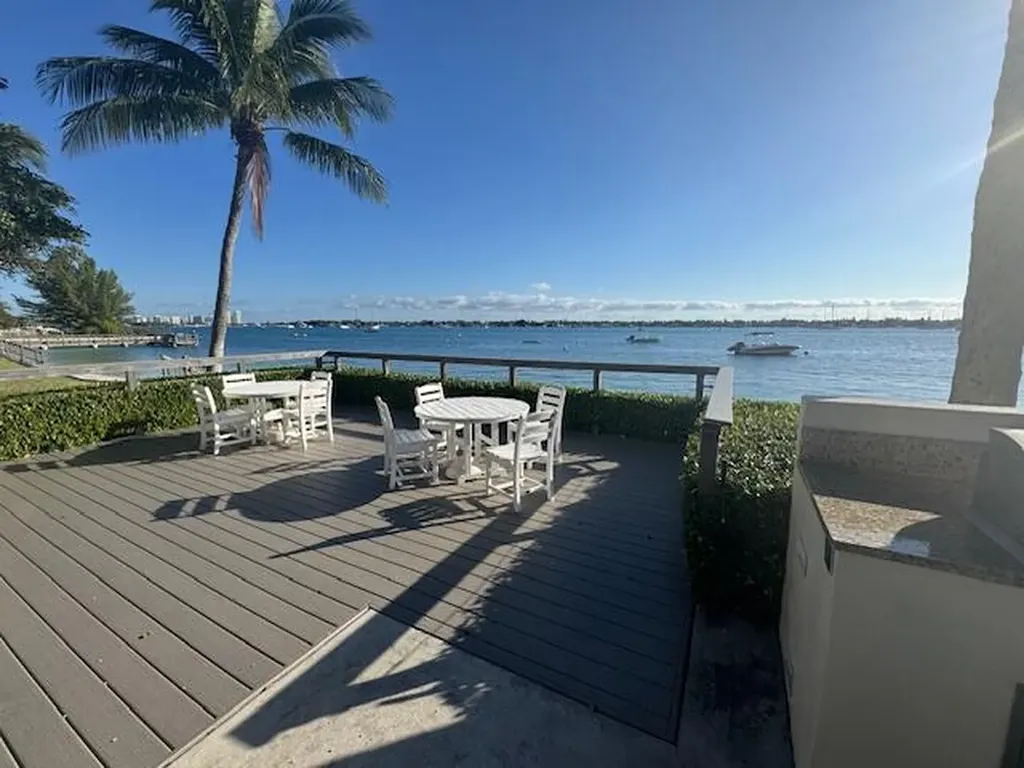 5600 N Flagler Drive West Palm Beach FL 33407