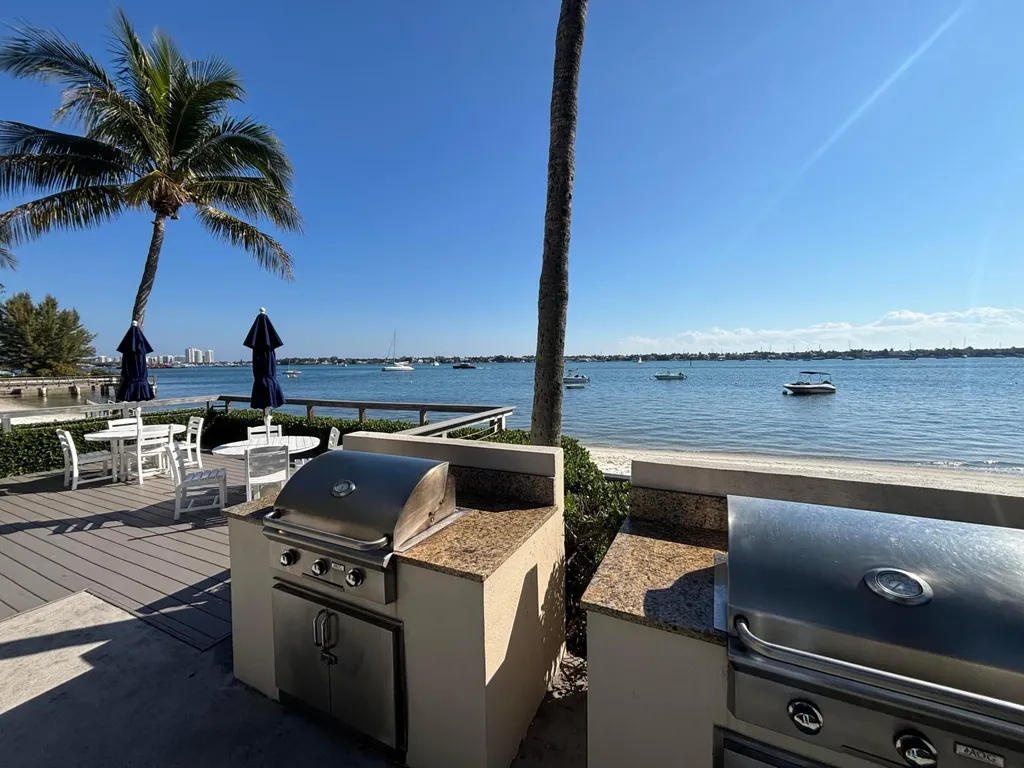 5600 N Flagler Drive West Palm Beach FL 33407