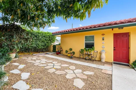 1802 Lake Osborne Drive Lake Worth Beach FL 33461