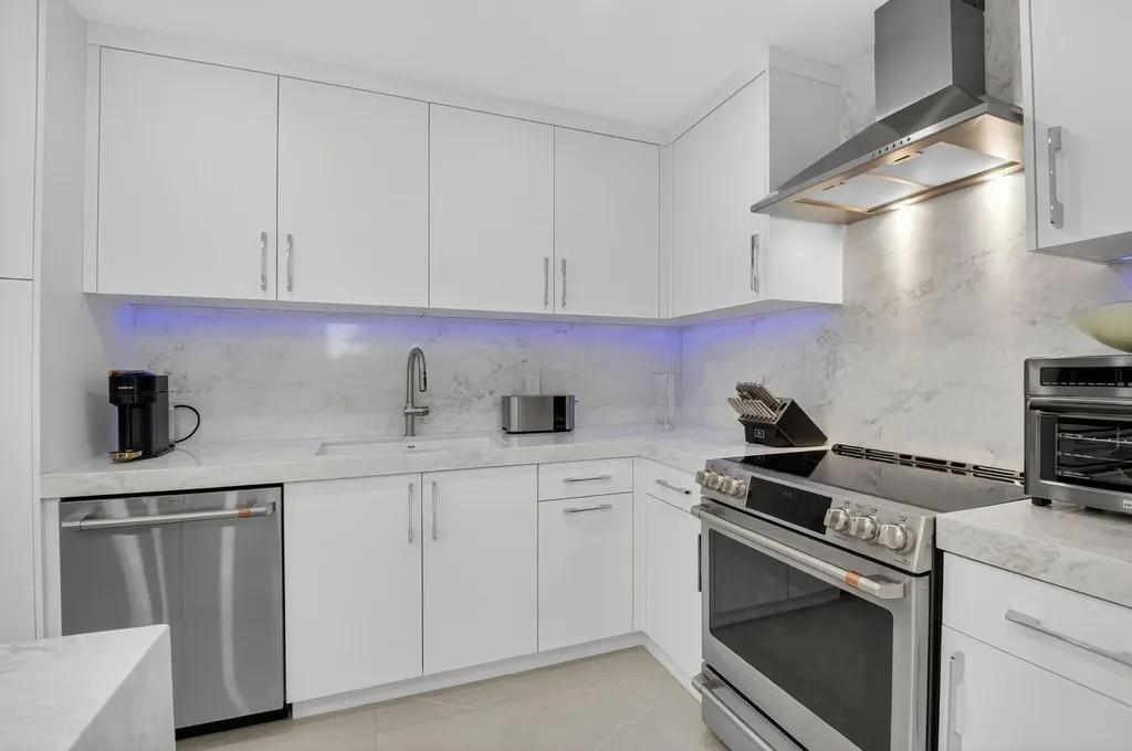 7847 Lakeside Boulevard Boca Raton FL 33434