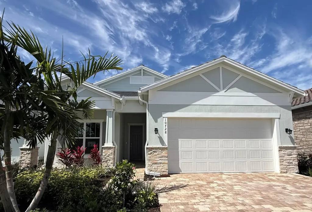10728 Northbrook Circle Palm Beach Gardens FL 33412