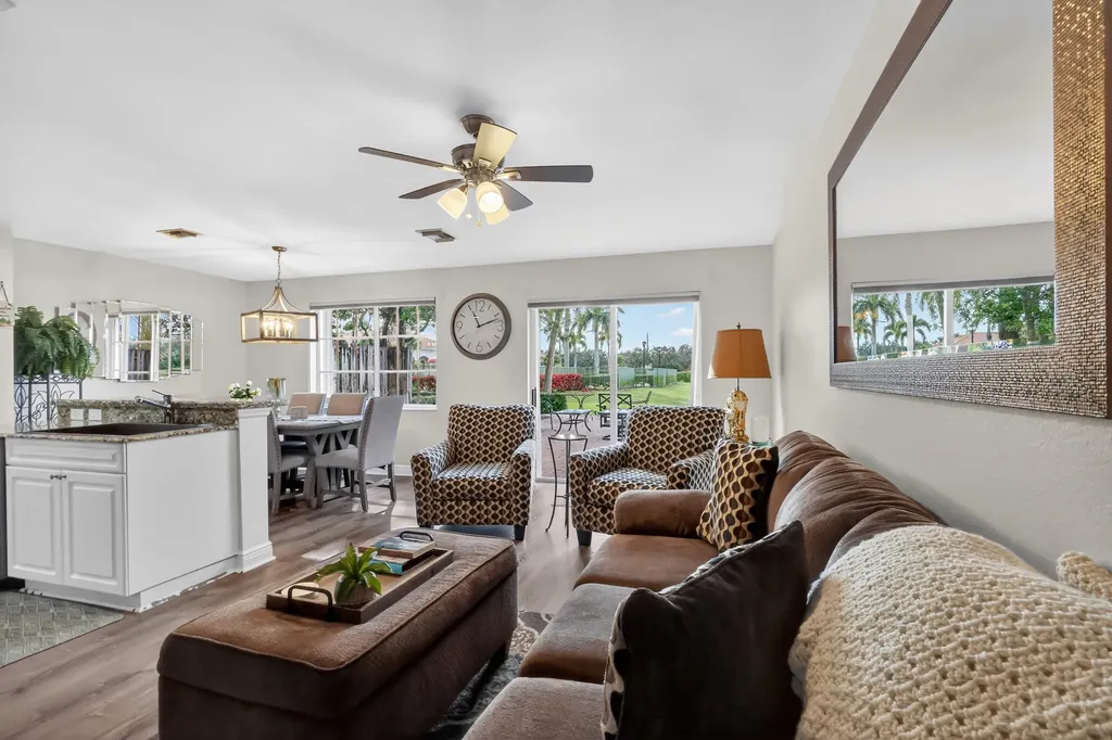 6698 Old Farm Trail Boynton Beach FL 33437