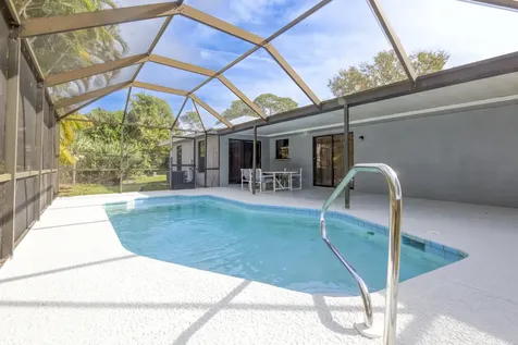 183 SW Airview Avenue Port St Lucie FL 34984