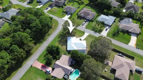 183 SW Airview Avenue Port St Lucie FL 34984
