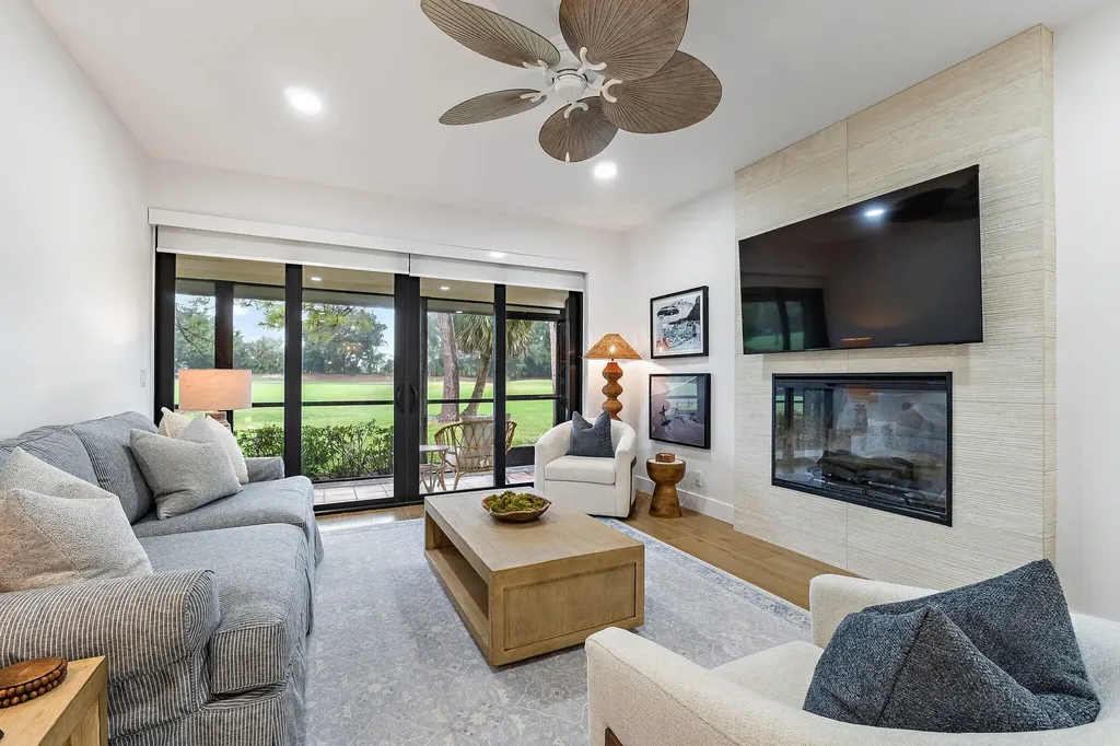 150 Old Meadow Way Palm Beach Gardens FL 33418