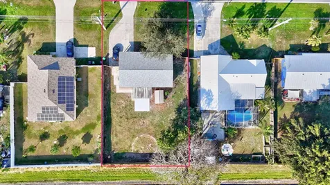 750 SW Lakehurst Drive Port St Lucie FL 34983