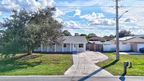 750 SW Lakehurst Drive Port St Lucie FL 34983