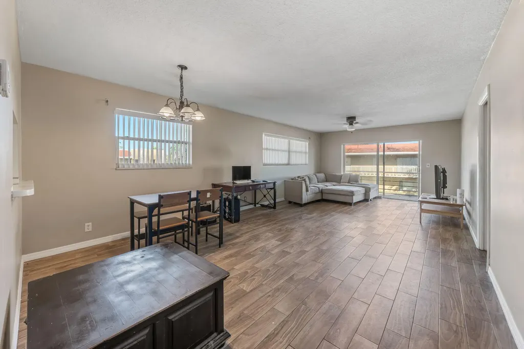 419 S Us Highway 1 North Palm Beach FL 33408