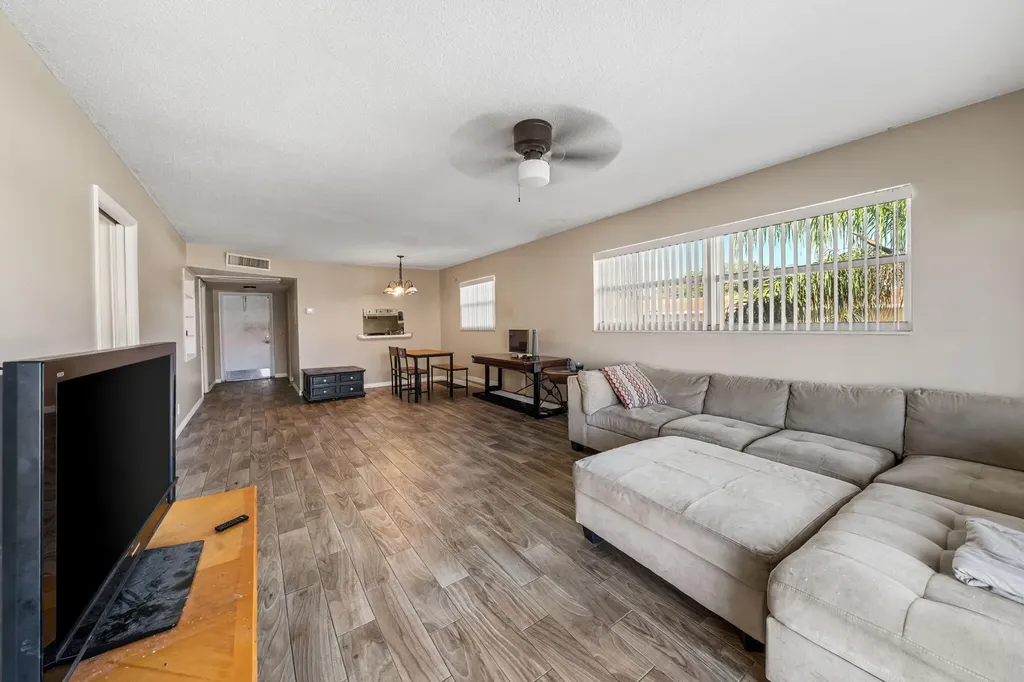 419 S Us Highway 1 North Palm Beach FL 33408
