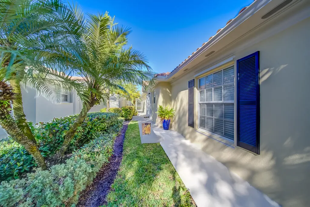 8199 Saint Johns Court Wellington FL 33414