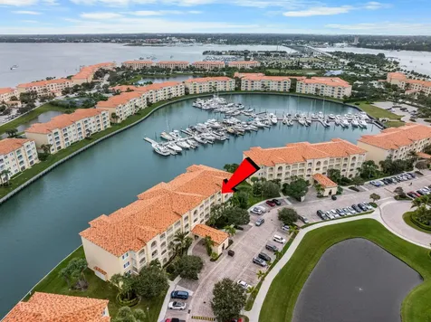 8 Harbour Isle Drive E Fort Pierce FL 34949