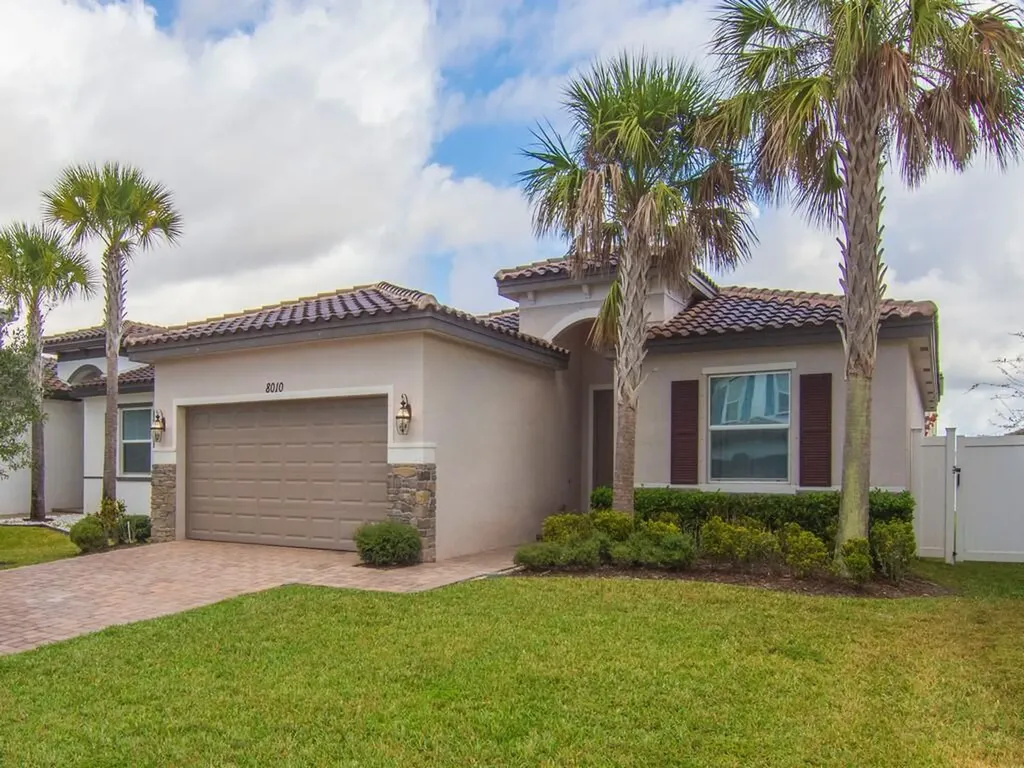 8010 NW Greenbank Circle Port St Lucie FL 34987
