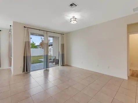 8010 NW Greenbank Circle Port St Lucie FL 34987