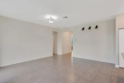 8010 NW Greenbank Circle Port St Lucie FL 34987