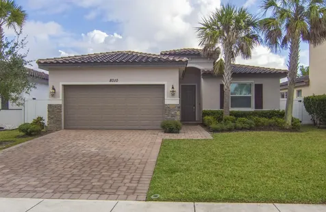 8010 NW Greenbank Circle Port St Lucie FL 34987