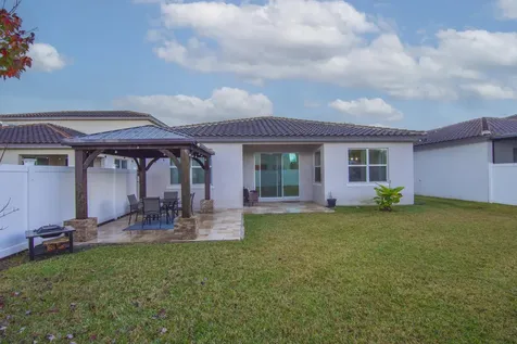 8010 NW Greenbank Circle Port St Lucie FL 34987