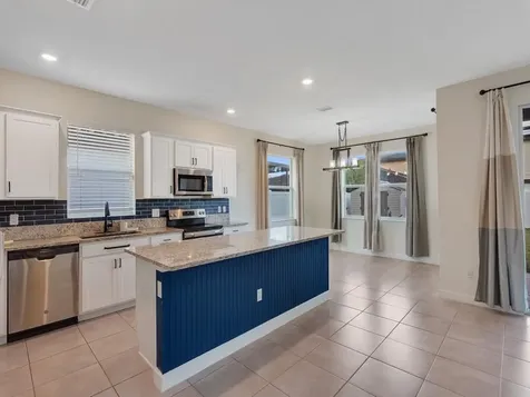 8010 NW Greenbank Circle Port St Lucie FL 34987