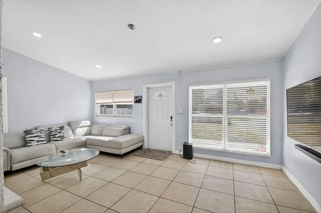 4559 Cole Street West Palm Beach FL 33417