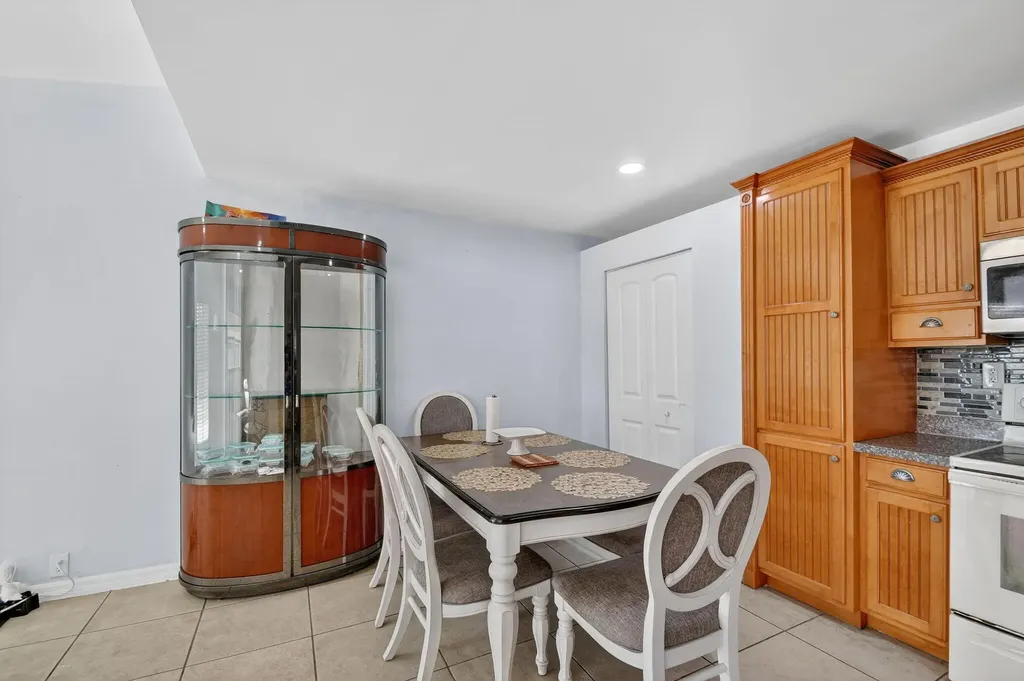 4559 Cole Street West Palm Beach FL 33417
