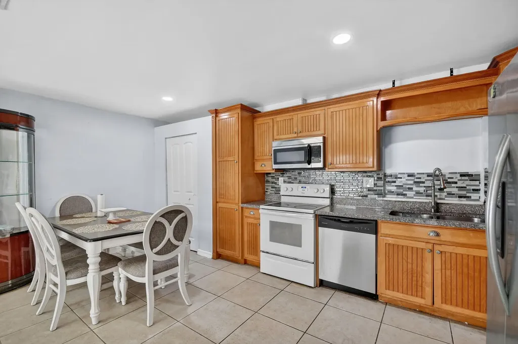 4559 Cole Street West Palm Beach FL 33417