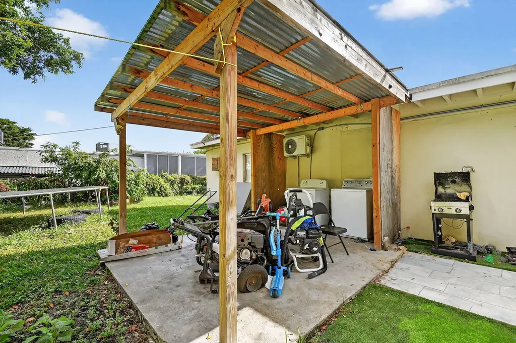 4559 Cole Street West Palm Beach FL 33417
