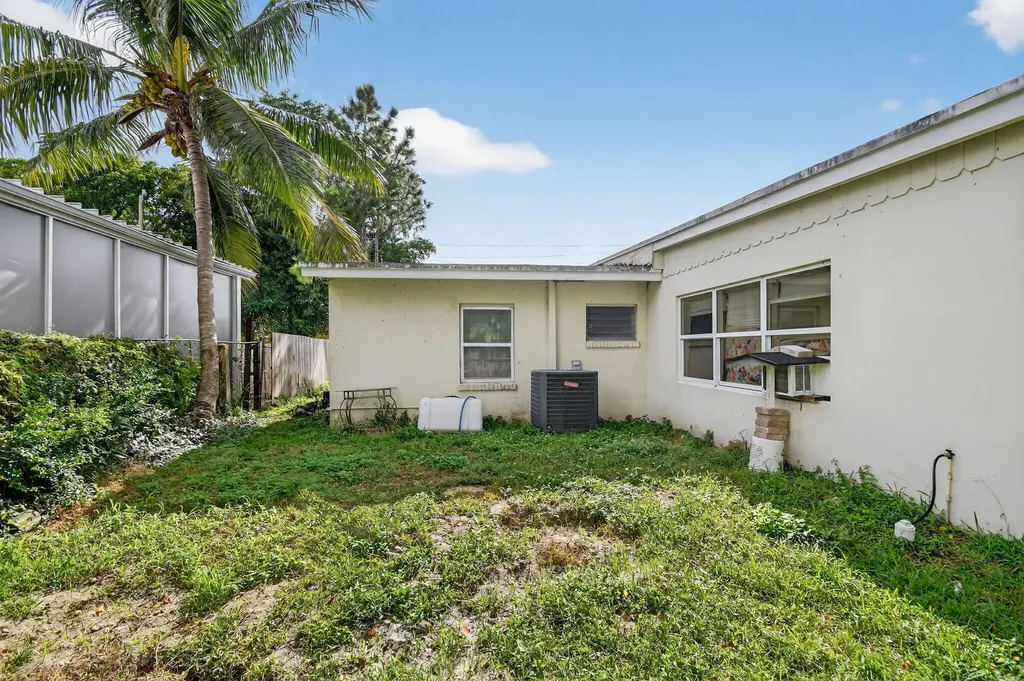 4559 Cole Street West Palm Beach FL 33417