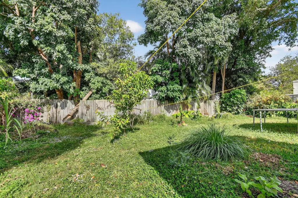4559 Cole Street West Palm Beach FL 33417