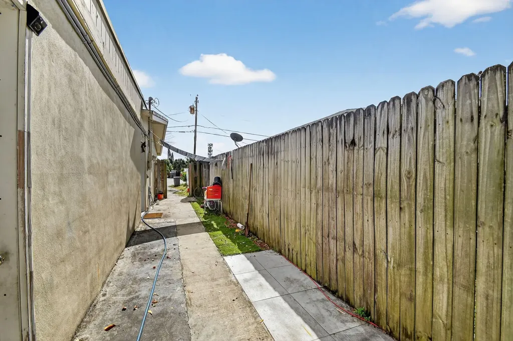 4559 Cole Street West Palm Beach FL 33417