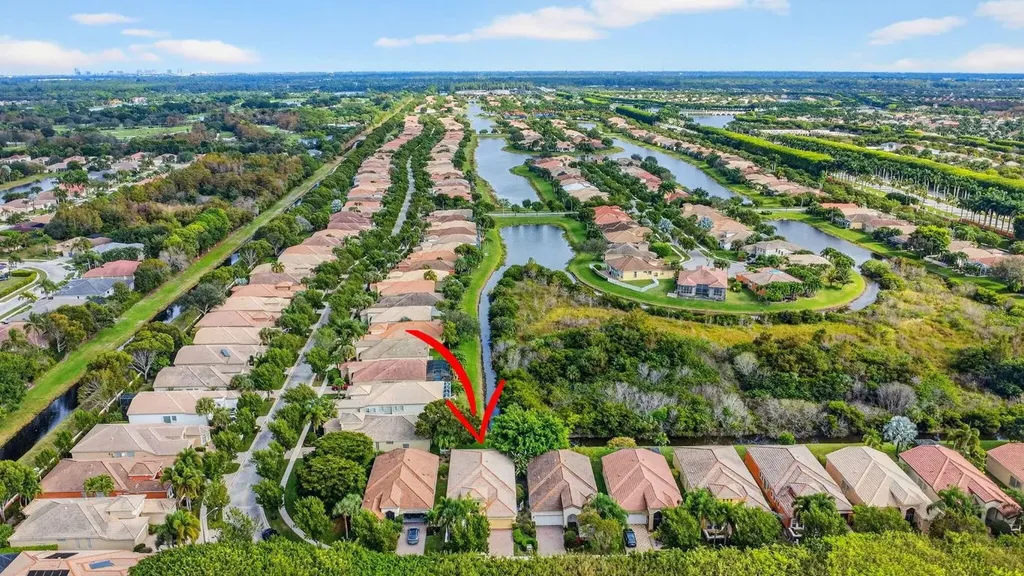 1848 Via Castello Wellington FL 33411
