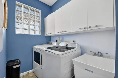 1848 Via Castello Wellington FL 33411
