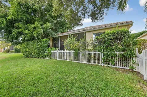 1848 Via Castello Wellington FL 33411