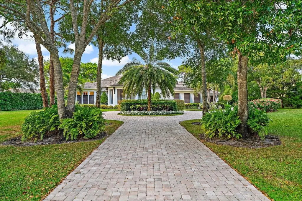 5255 Counter Play Road Palm Beach Gardens FL 33418