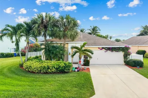 4668 SE Winter Haven Court Stuart FL 34997