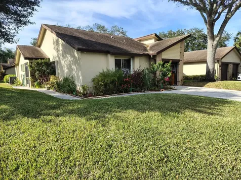 125 Ramblewood Circle Royal Palm Beach FL 33411