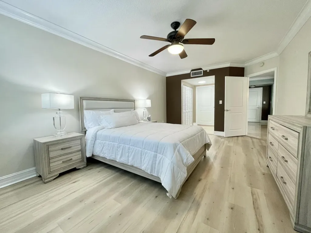 99 SE Mizner Boulevard Boca Raton FL 33432