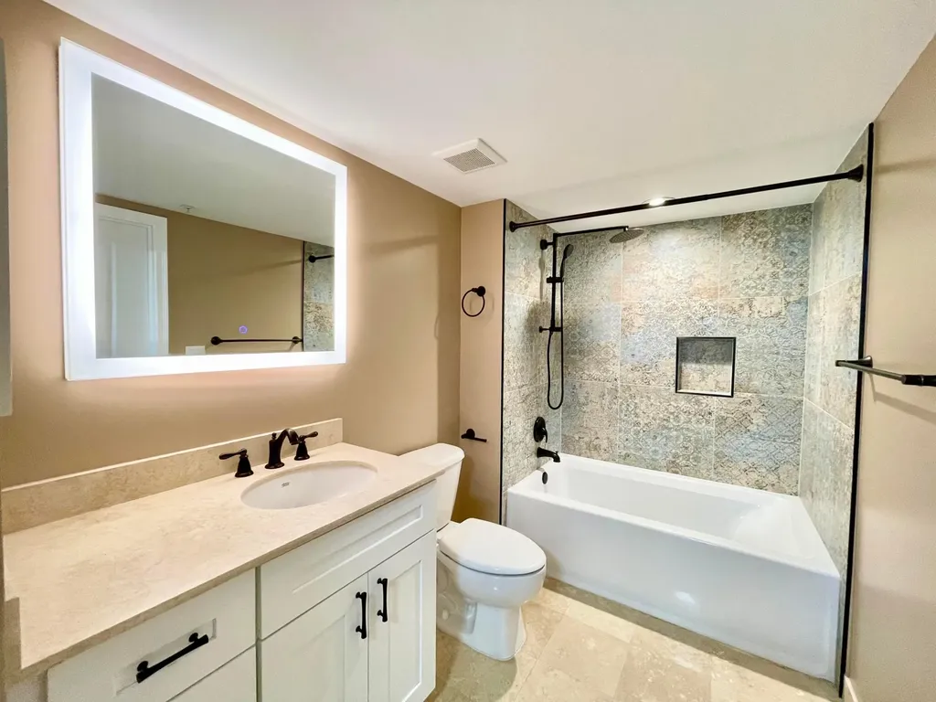 99 SE Mizner Boulevard Boca Raton FL 33432