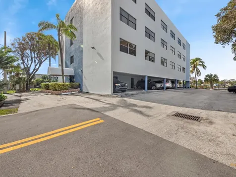 105 S Riverside Drive Pompano Beach FL 33062