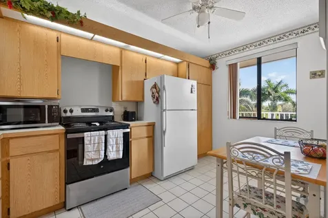 2581 Village Boulevard West Palm Beach FL 33409