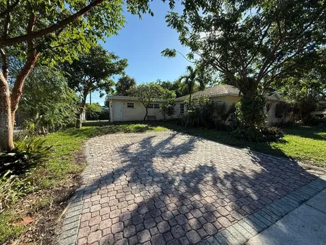 716 S Pine Street Lake Worth Beach FL 33460